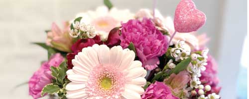 FRESH FLOWERS <BR>SIMPLY FLOWERS