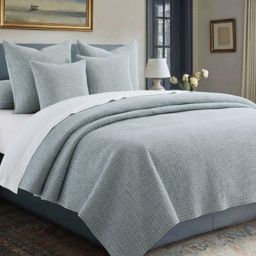 PILLOWS & THROWS SALE <BR>LAYERS BEDDING